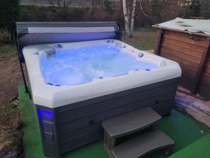 Installation jacuzzi Bas-en-Basset