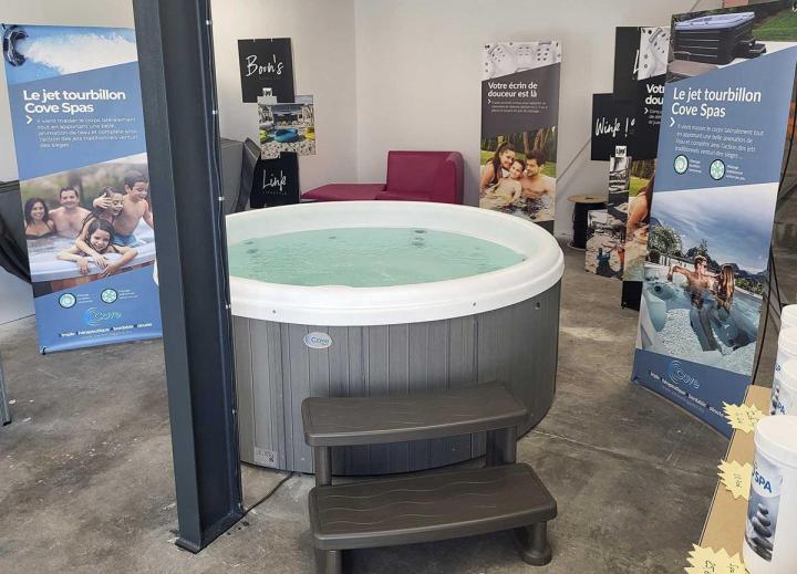 Un établissement spécialisé dans l’installation de jacuzzi à Bas-en-Basset 