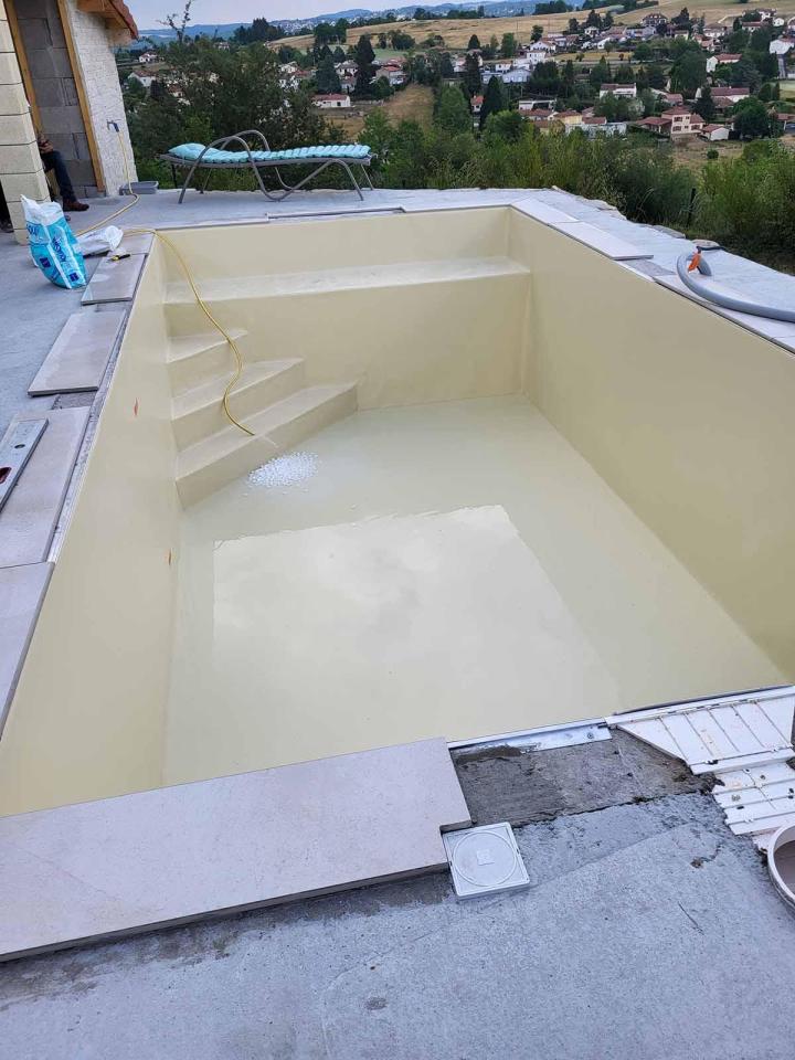 Travaux d’entretien de piscine à Bas-en-Basset