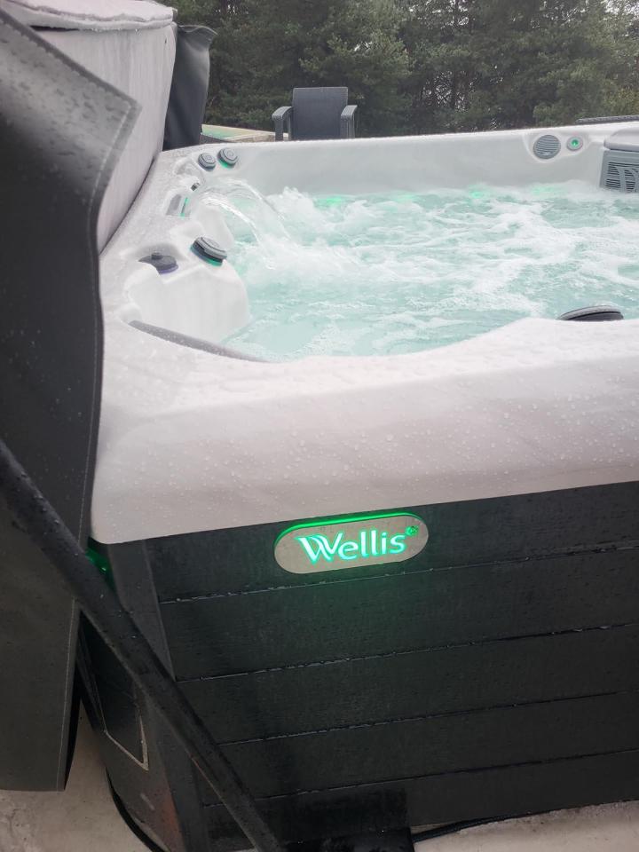 Un établissement spécialisé dans l’installation de jacuzzi à Bas-en-Basset 