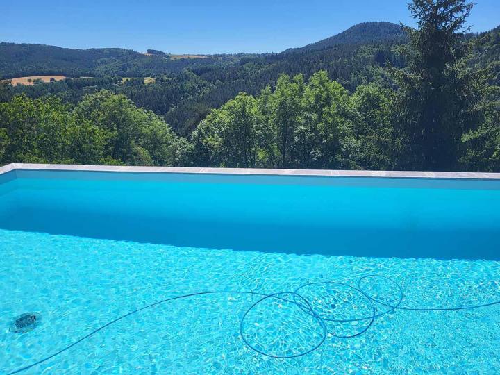 Travaux d’entretien de piscine à Bas-en-Basset