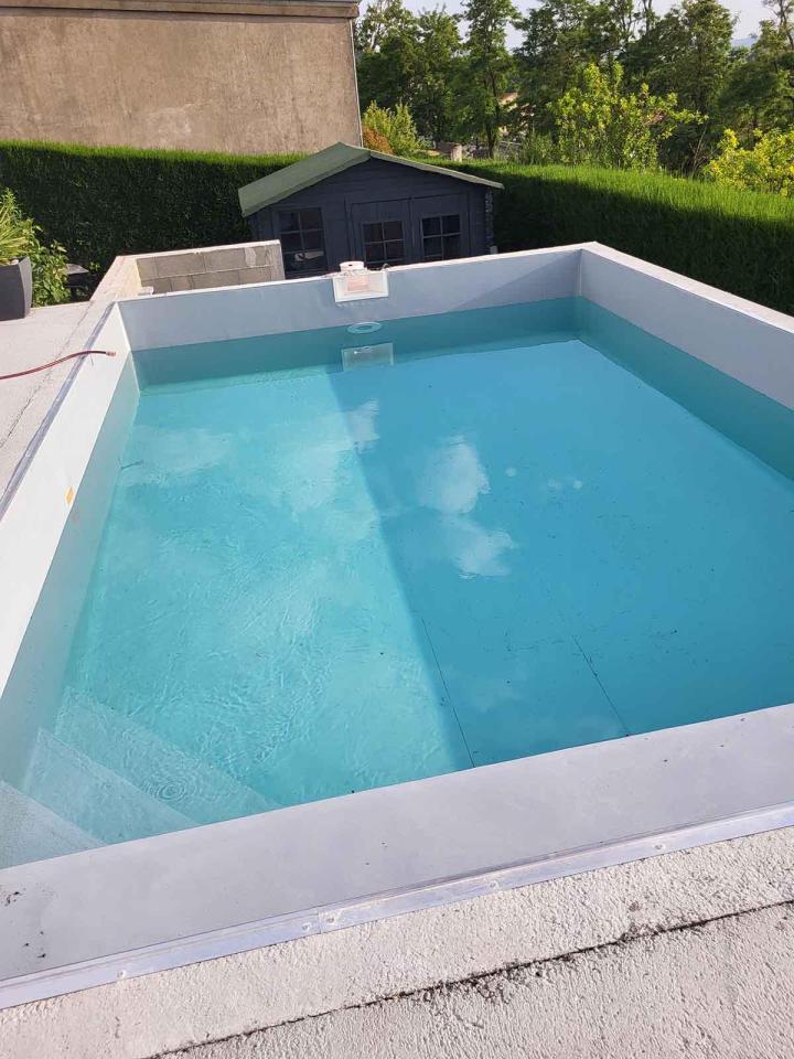 Travaux d’entretien de piscine à Bas-en-Basset 