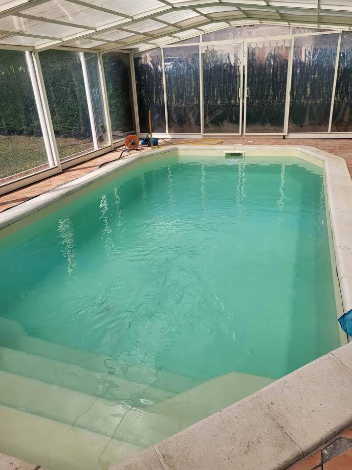 Travaux d’entretien de piscine à Bas-en-Basset