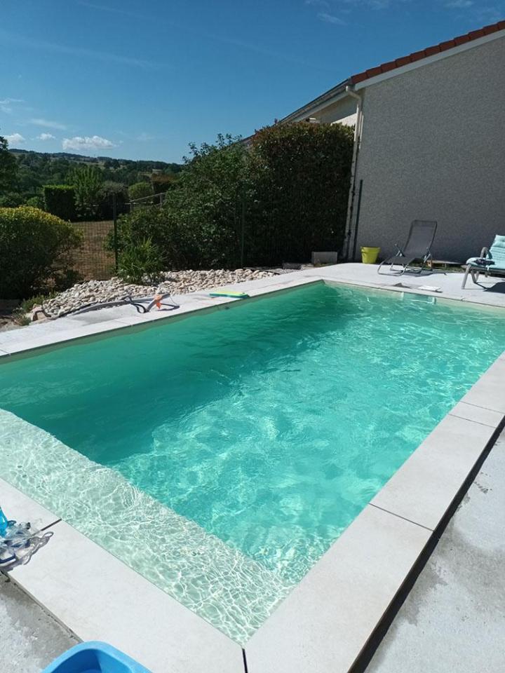 Construction piscine béton Bas-en-Basset